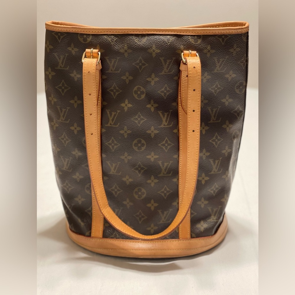Louis Vuitton GM Bucket